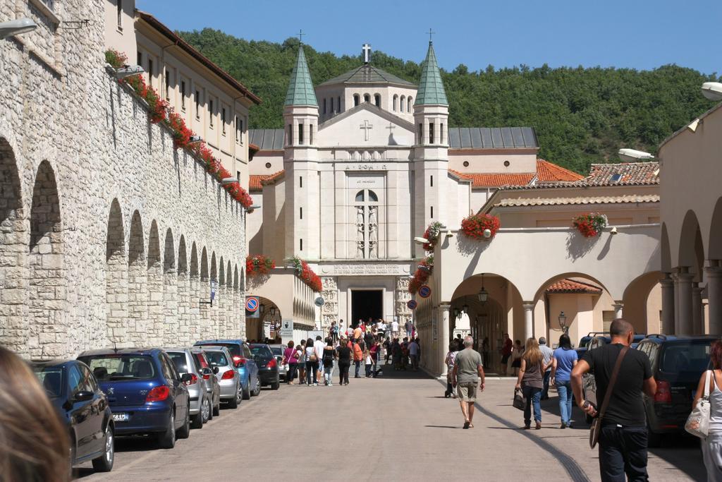 Hotel Villa Stella Cascia Exterior photo